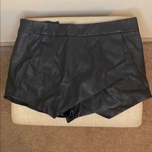 Black leather Skirt/shorts